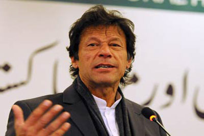 पाकिस्तान में सैन्य शासन के खिलाफ हूं: इमरान खान