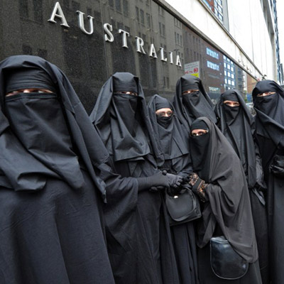 ऑस्ट्रेलियाई संसद में बुर्का पहने महिलाएं अब अलग नहीं बैठेंगी