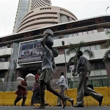 नकारात्मक वैश्विक संकेतों के कारण गिर रहा है भारतीय शेयर बाजार
