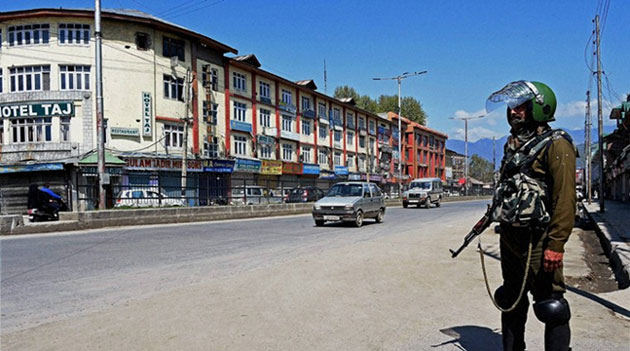 कश्मीर घाटी में शांति द्वीप बना हुआ है श्रीनगर
