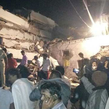 हैदराबाद : बन रही छह-मंज़िला इमारत गिरी, दो की मौत, मलबे में कई के फंसे होने की आशंका
