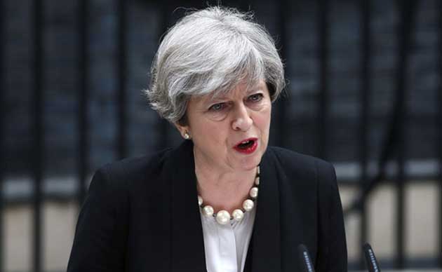 ब्रिटेन में 'क्रिटिकल'अलर्ट, प्रधानमंत्री थेरेसा मे ने कहा, जल्द हो सकते हैं और आतंकी हमले