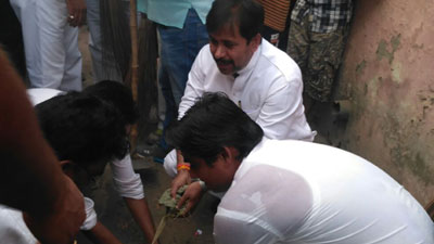 राज्यमंत्री अनिल राजभर ने दीनदयालनगर से शुरुवात किया स्वच्छता अभियान