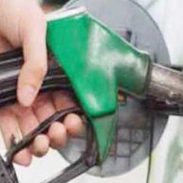  दिवाली तक मिल सकता है सस्ते पेट्रोल-डीजल का तोहफा : प्रधान
