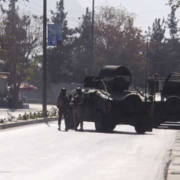 काबुल में टीवी चैनल के दफ्तर पर आतंकी हमला, बंदूकधारियों के पास राकेट भी