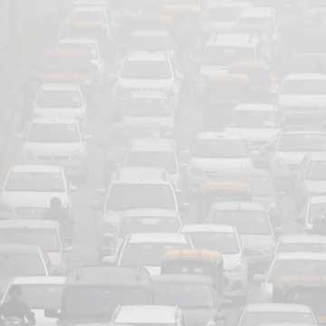 संकट में राजधानीः गैस चेंबर में तब्दील दिल्ली, प्रदूषण से स्थिति भयावह, हरित प्राधिकरण की फटकार
