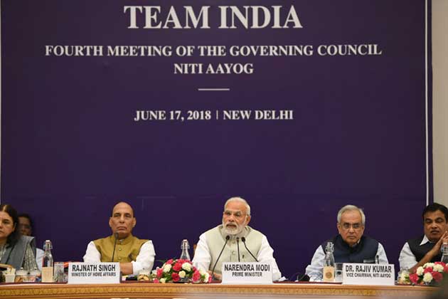 नीति आयोग की बैठक: पीएम मोदी ने की सहकारी संघवाद की बात