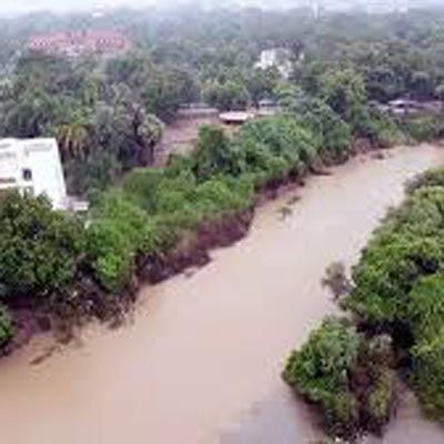 केरल, कर्नाटक, महाराष्ट्र और गुजरात में बाढ़ से अबतक 183 लोगों की मौत