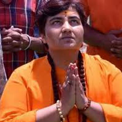 प्रज्ञा ठाकुर रक्षा मंत्रालय की कमेटी से हटाई गईं