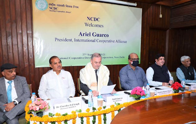 भारत में सहकारिता परिवर्तन की वाहक, दुनिया का नेतृत्व कर सकती है: आईसीए अध्यक्ष डॉ एरियल ग्वारको एनसीडीसी मुख्यालय में