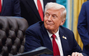 अमेरिकी को 2000 डॉलर देंगे डोनाल्ड ट्रंप, टैरिफ के खिलाफ बोलने वालों को बताया बेवकूफ अमेरिकी को 2000 डॉलर देंगे डोनाल्ड ट्रंप, टैरिफ के खिलाफ बोलने वालों को बताया बेवकूफ