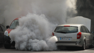 दिल्ली में पॉल्यूशन सर्टिफिकेट के बिना पेट्रोल नहीं, सिर्फ BS-6 गाड़ियों को एंट्री दिल्ली में पॉल्यूशन सर्टिफिकेट के बिना पेट्रोल नहीं, सिर्फ BS-6 गाड़ियों को एंट्री