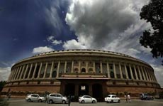 संसद का मानसून सत्रः कामकाज के लिहाज से 18 सालों में सबसे अच्छा, लोकसभा में 118 प्रतिशत काम हुआ