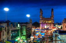 रमजान की रात की खरीदारी से गुलजार रहता है हैदराबाद