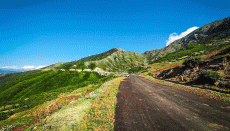 चीन को घेरने की तैयारी में भारत! हिमालय तक बना रहा रोड़, सुरंग और एयरस्ट्रिप