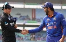 T20 मैच की खराब पिच को लेकर आगबबूला हुए भारतीय गेंदबाजी कोच