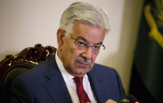 पाकिस्तान के रक्षा मंत्री ख्वाजा आसिफ ने भारत के खिलाफ फिर उगला जहर