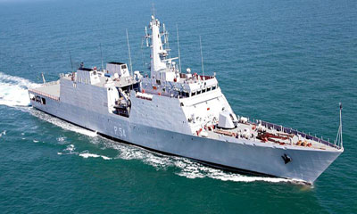 सबसे बड़ा युद्धपोत आईएनएस सुमित्रा नौसेना में शामिल