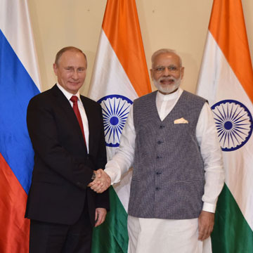 मोदी पुतिन के 16 समझौतों में भारत रूस के बीच 72000 करोड़ का रक्षा समझौता भी