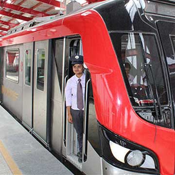 लखनऊ मेट्रो सेवा की शुरूआत 5 सितंबर को, राजनाथ-योगी दिखाएंगे हरी झंडी