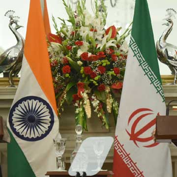 रूहानी के दिल्ली दौरे के दौरान भारत-ईरान के बीच कई समझौतेः दोनों ने माना आतंकवाद किसी भी तरह जायज नहीं 