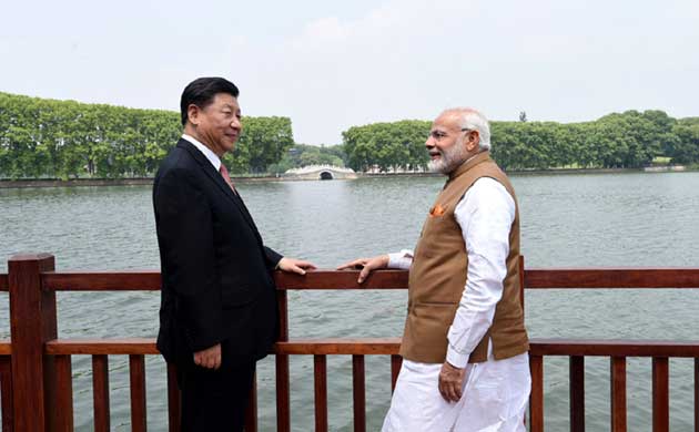 कोई बड़ा समझौता न हुआ फिर भी मोदी और चिनफिंग के बीच हुई 'दिल से दिल की बात'