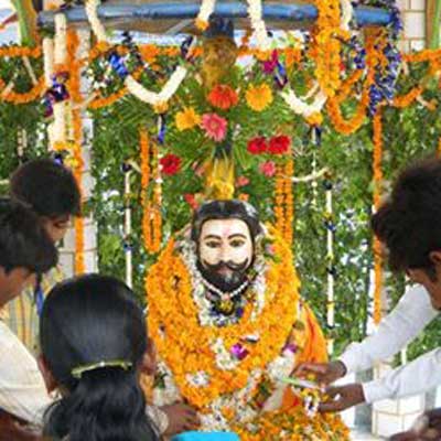 जानें कौन थे बाबा कीनाराम? जिनके लिए होता है तीन दिवसीय रामगढ़ महोत्सव