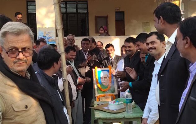 बार एसोसिएशन सकलडीहा चन्दौली में मना अधिवक्ता दिवस 