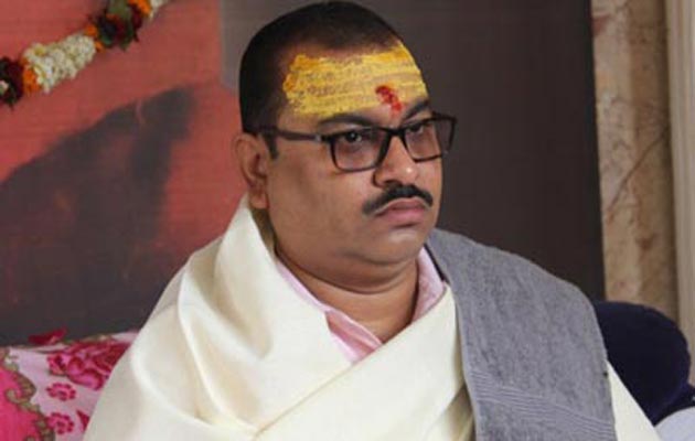 भक्तों ने घर पर ही रह कर मनाया गुरु पूर्णिमा का पर्व
