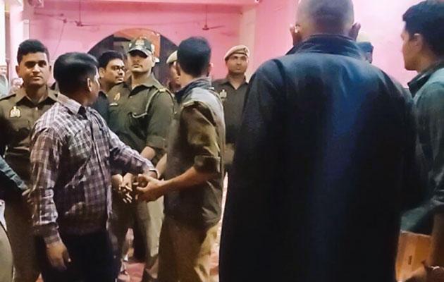 Chandauli News: रेलवे डिपार्टमेंटल परीक्षा मामले में CBI का बड़ा एक्शन, पकड़े गए 26 लोग गिरफ्तार