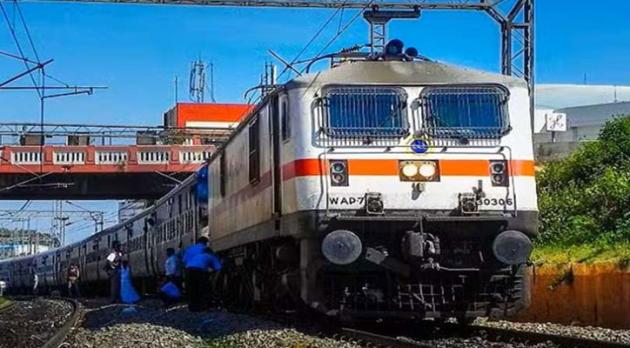 बिहारवालों को रेलवे का बड़ा तोहफा, दिवाली-छठ पर चलेंगी 12,000 स्पेशल ट्रेनें