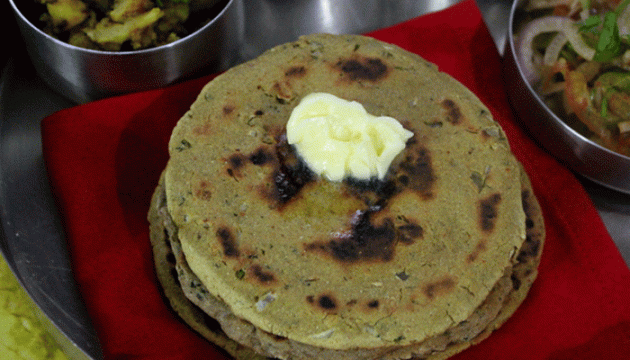 मक्के की रोटी या बाजरे की रोटी, सर्दियों में कौन सी सेहत के लिए ज्यादा फायदेमंद 