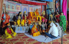 Chandauli News: सैयदराजा की रामलीला में परशुराम जी जब क्रोधित हुए, श्री राम और लक्ष्मण ने क्या कहा?